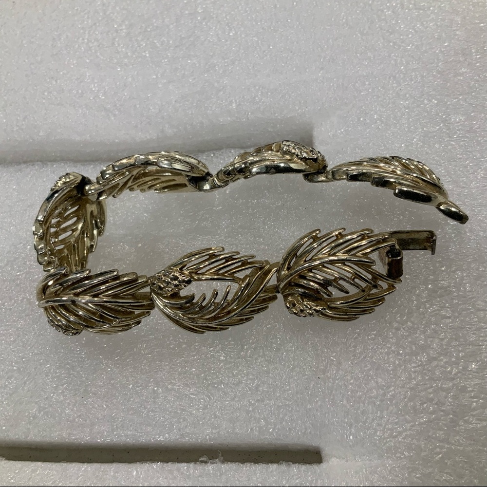Vintage Lisner Leaves & Pinecones Bracelet 7” Silver Metal